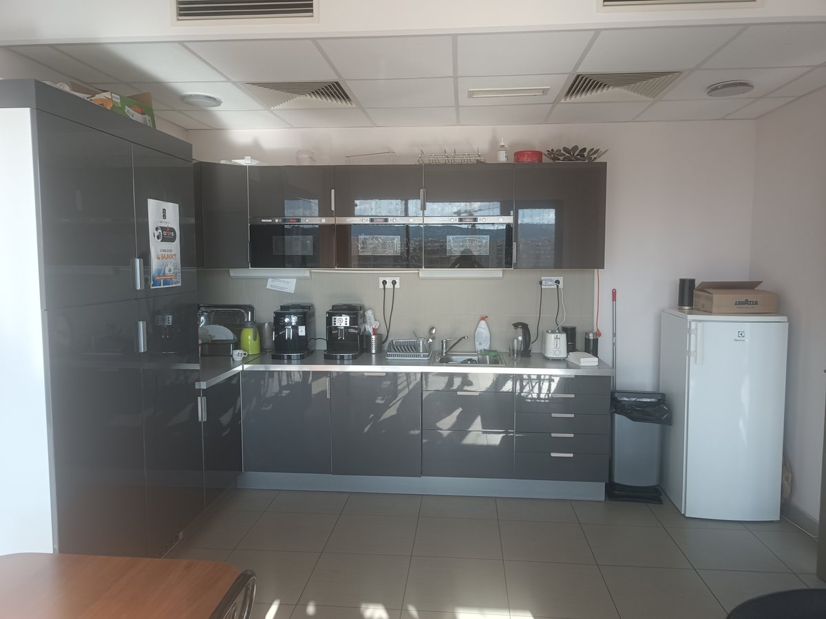 Kitchen: the phone photo of the real office